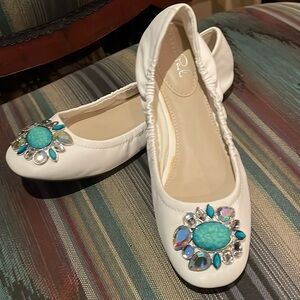 Studio Paolo Ladies 9M White & Turquoise slip-on slippers NEW in BOX